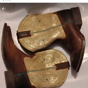 Ariat Kids Boots in Brown and Gold